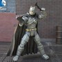 Фигурка Бэтмена в броне с аксессуарами - фото