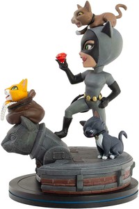 Фигурка Женщина кошка Q-Fig - DC Comics Catwoman - фото